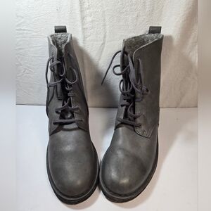 Clark's Original 100% Wool Gray Lace-Up Women's Boots